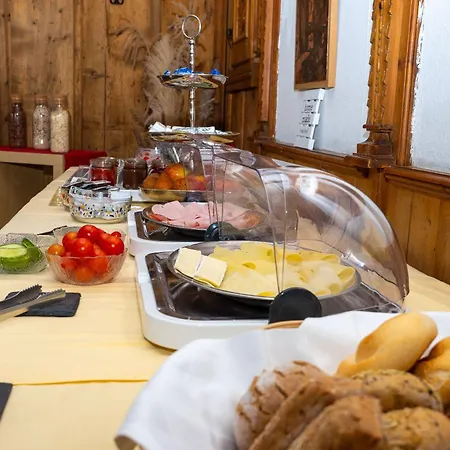 Heimgartl Nocleg ze śniadaniem 3*