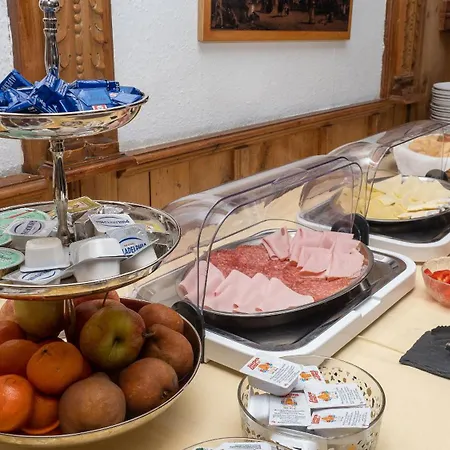 هايمغارتل للمبيت والإفطار 3* إنسبروك