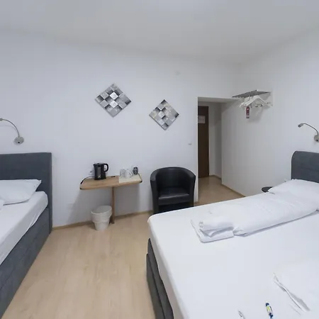 Heimgartl Couette-café 3*