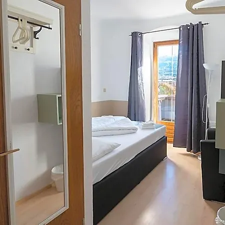 Heimgartl Nocleg ze śniadaniem 3*