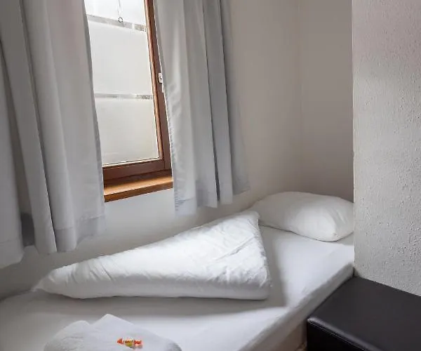 海姆加特酒店 住宿加早餐酒店 3*