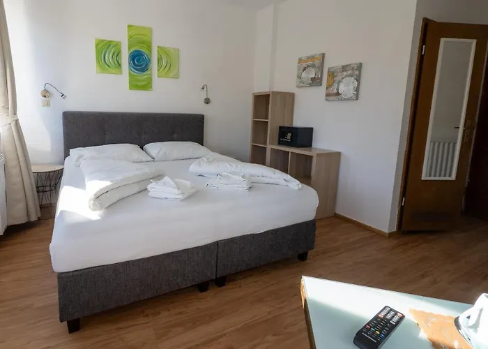 هايمغارتل للمبيت والإفطار فندق مبيت وإفطار إنسبروك