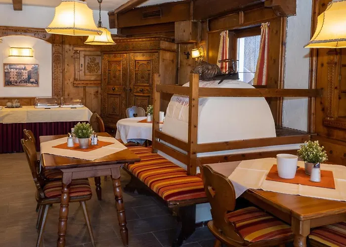 فندق مبيت وإفطار هايمغارتل للمبيت والإفطار إنسبروك