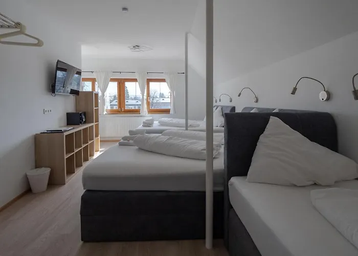 فندق مبيت وإفطار هايمغارتل للمبيت والإفطار