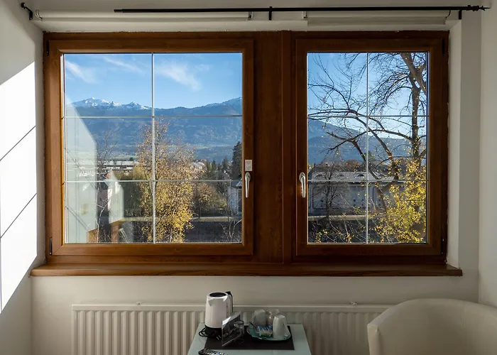 海姆加特酒店 3*