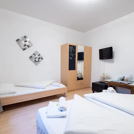 Heimgartl Bed and Breakfast 3*